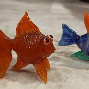 Blown glass fish 3”x3” set of 2